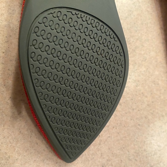 Rothy’s The Point, True Red, Size 6. Excellent used condition. - Picture 5 of 9